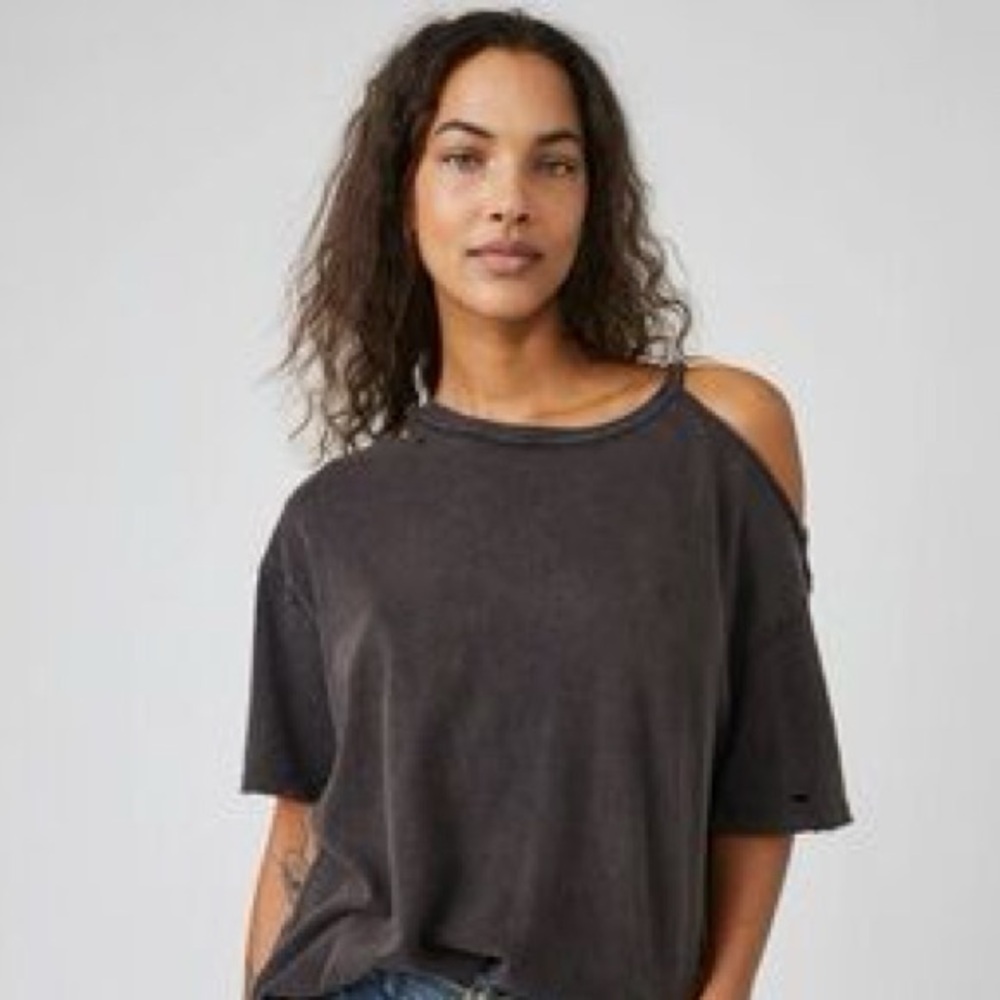WE THE FREE HOLEY DISTRESSED CROPPED TEE - Picture 7 of 7
